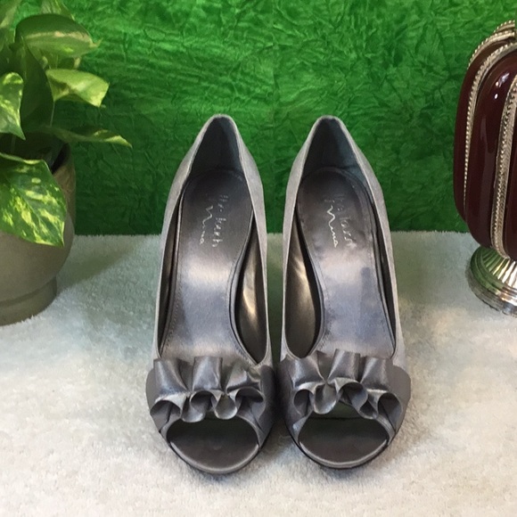 💥”HP”💥💍TOUCH OF Nina” Silver Heels - Picture 6 of 6